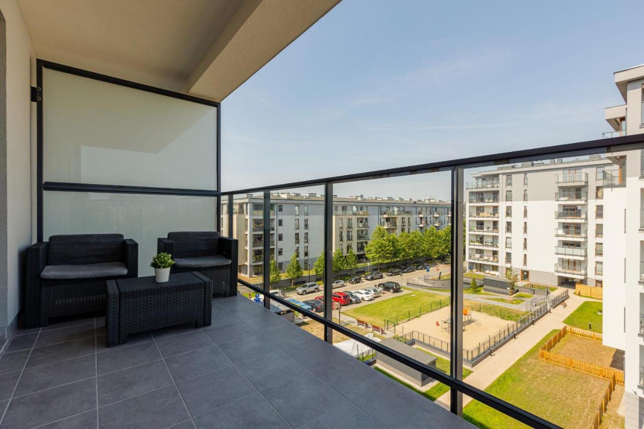 Ursus Sunny Studio For 4 Guests With Parking & Balcony By Noclegi Renters 바르샤바 외부 사진